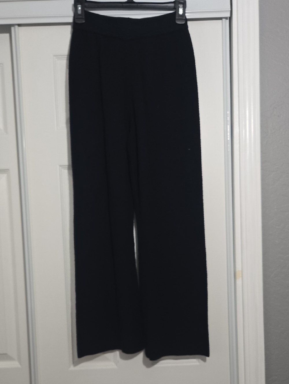 Black Wide-Leg Women’s Pants